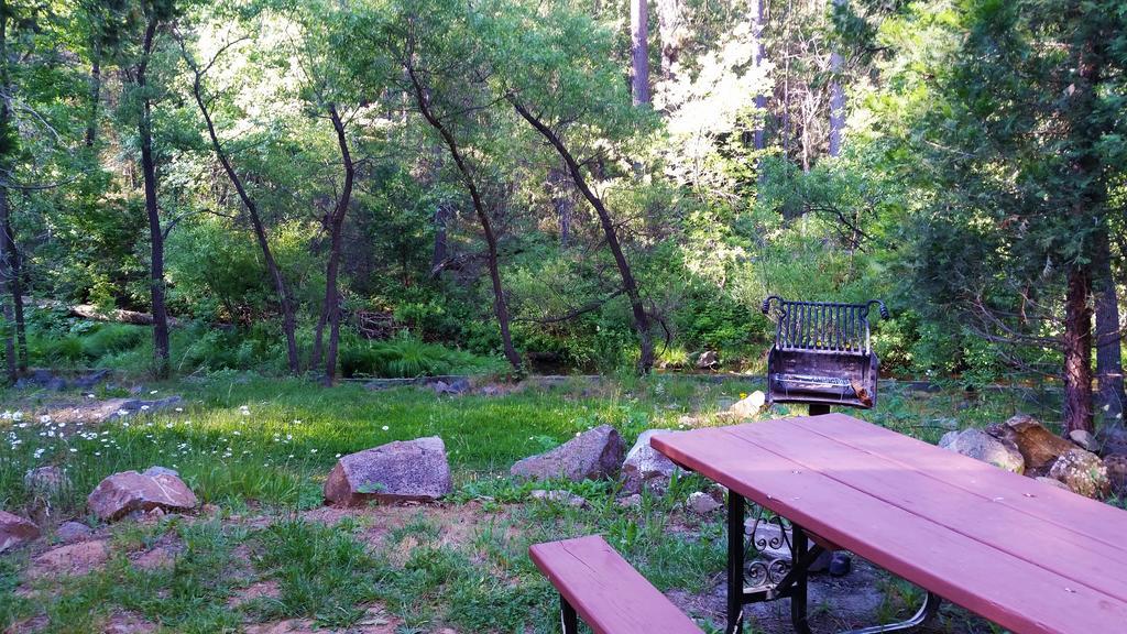 Yosemite Riverside Inn Groveland Zewnętrze zdjęcie