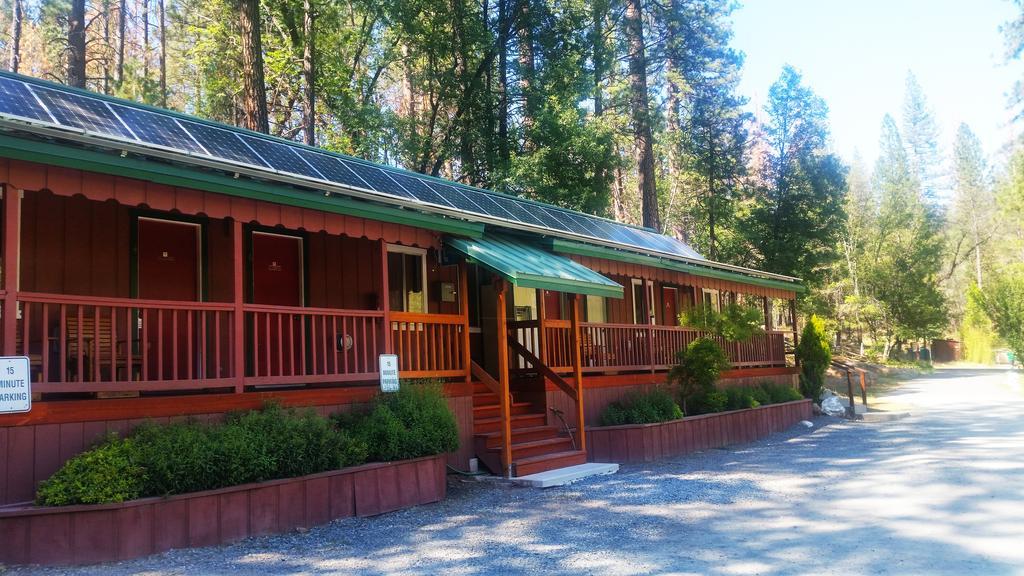 Yosemite Riverside Inn Groveland Zewnętrze zdjęcie