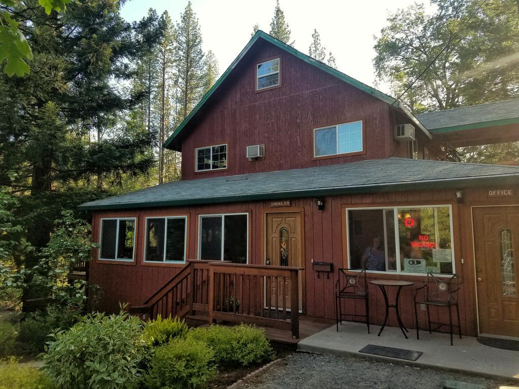 Yosemite Riverside Inn Groveland Zewnętrze zdjęcie