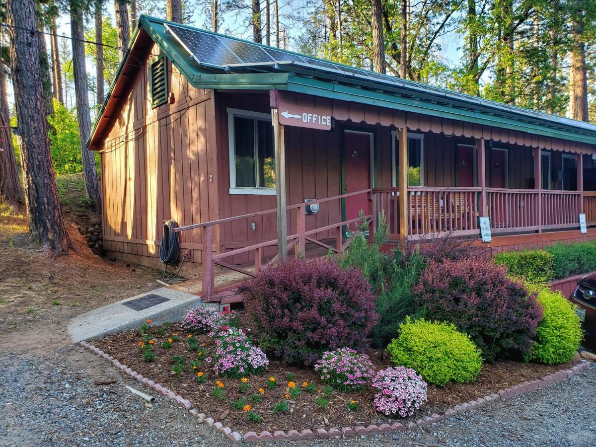 Yosemite Riverside Inn Groveland Zewnętrze zdjęcie